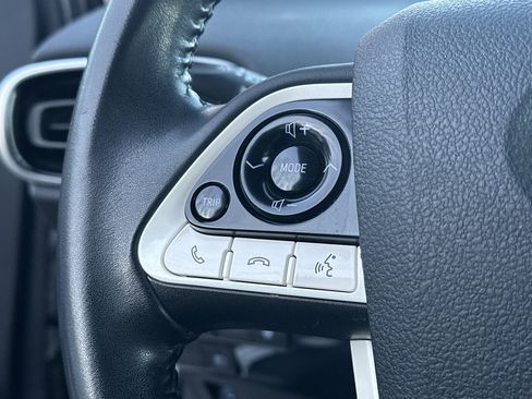 Used 2018 Toyota Prius Prime Plus image 17