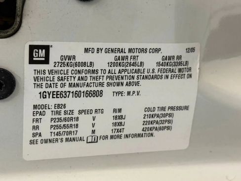 Used 2006 Cadillac SRX w/ Drivers Level One Package image 38