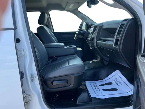 Used 2019 RAM 1500 ST AWD/4WD image 19