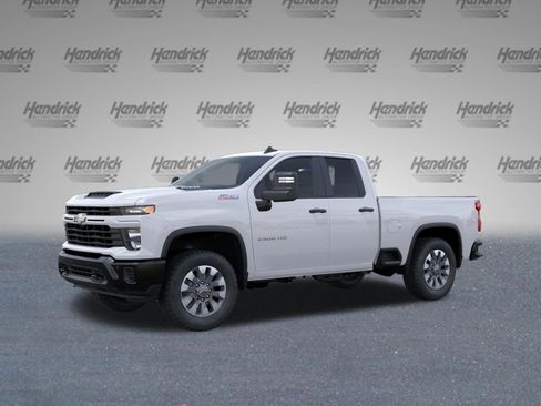 New 2026 Chevrolet Silverado 2500 Custom w/ Custom Value Package AWD/4WD image 3