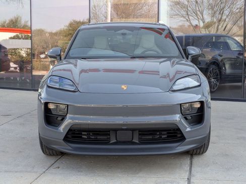 New 2026 Porsche Macan Electric image 6