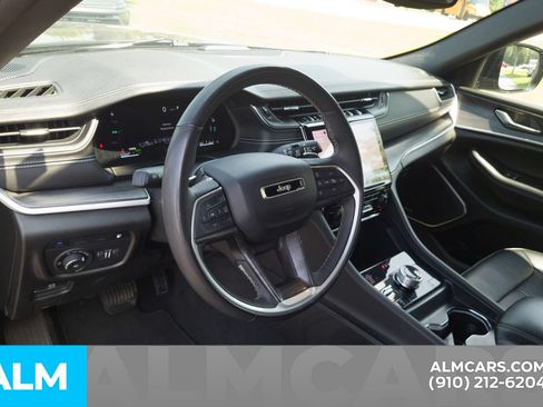 Used 2024 Jeep Grand Cherokee Limited 4xe AWD/4WD image 15