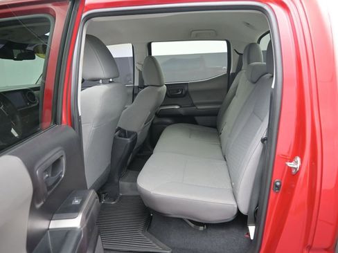 Used 2020 Toyota Tacoma SR5 image 11