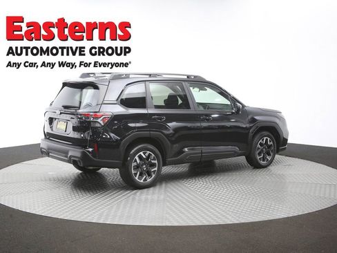 Used 2025 Subaru Forester Premium AWD/4WD image 44