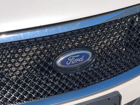 Used 2016 Ford Taurus SHO w/ Equipment Group 401A image 19