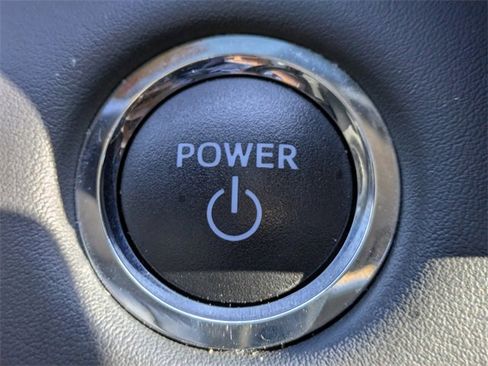 Used 2023 Toyota Highlander Bronze Edition image 34