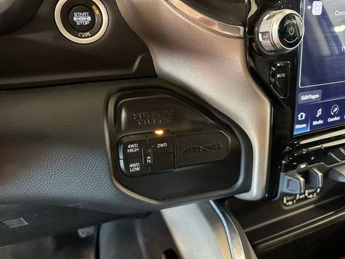 Used 2024 RAM 3500 Laramie image 23