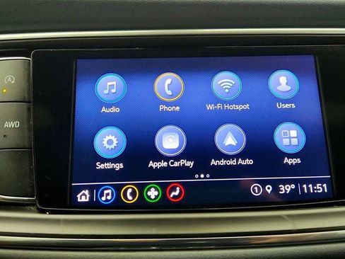 Used 2022 Buick Enclave Essence w/ Sport Touring Edition image 17