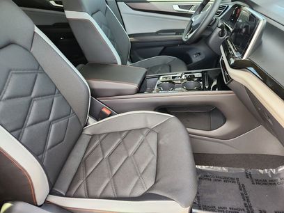 New 2026 Volkswagen Atlas Peak Edition