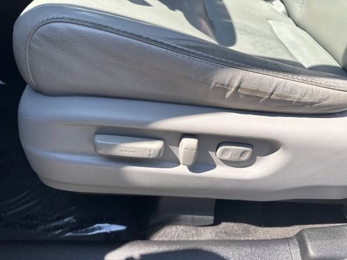 Used 2021 Honda Pilot Touring image 13
