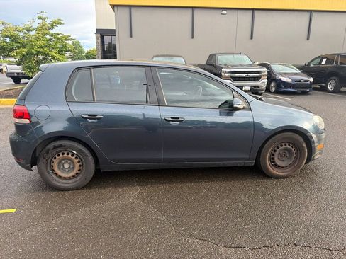 Used 2012 Volkswagen Golf 4-Door FWD image 8