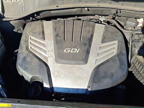 Used 2018 Hyundai Santa Fe SE image 29