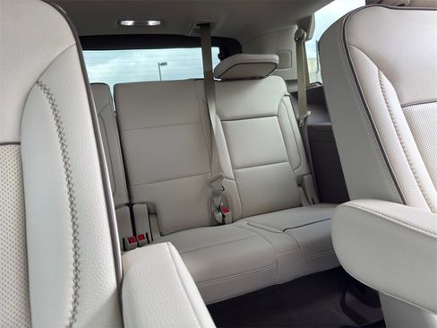 Used 2021 GMC Yukon Denali w/ Denali Ultimate Package image 33