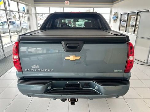 Used 2010 Chevrolet Avalanche LT image 5