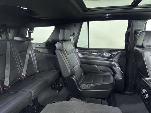 Used 2024 GMC Yukon Denali RWD image 31