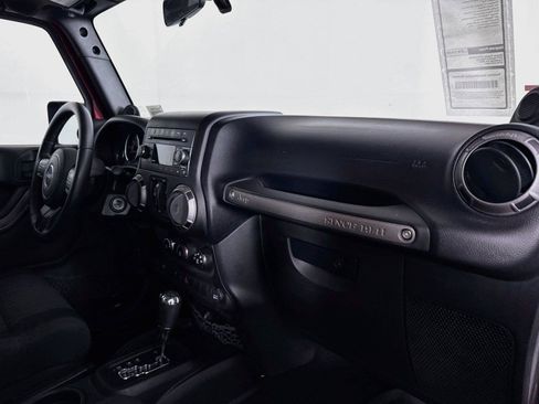 Used 2012 Jeep Wrangler Unlimited Sport AWD/4WD image 34