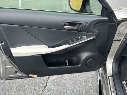 Certified 2023 Lexus IS 350 F Sport image 14