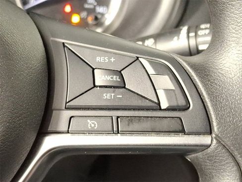 Used 2022 Nissan Kicks S image 27