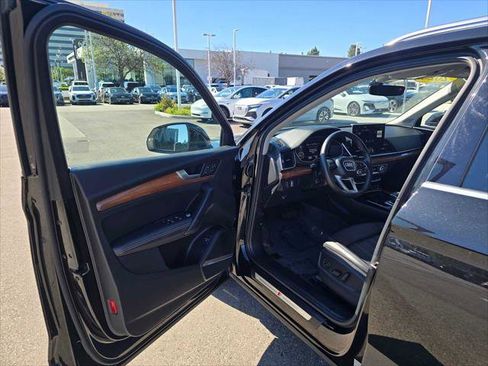 Used 2023 Audi Q5 2.0T Premium Plus w/ Premium Plus Package image 21