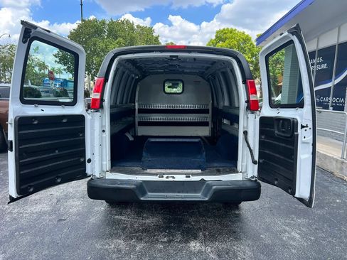 Used 2020 Chevrolet Express 2500 RWD image 7