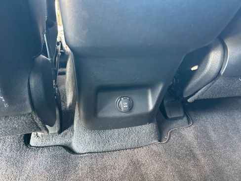 Used 2024 Kia Telluride EX w/ EX Captain's Chair Package image 41