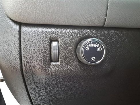 Used 2020 Chevrolet Colorado W/T w/ WT Convenience Package image 14