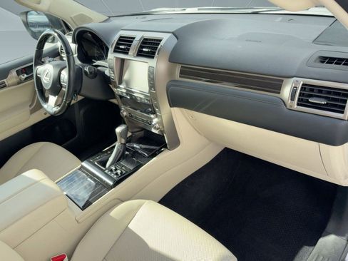 Used 2020 Lexus GX 460 Premium image 30