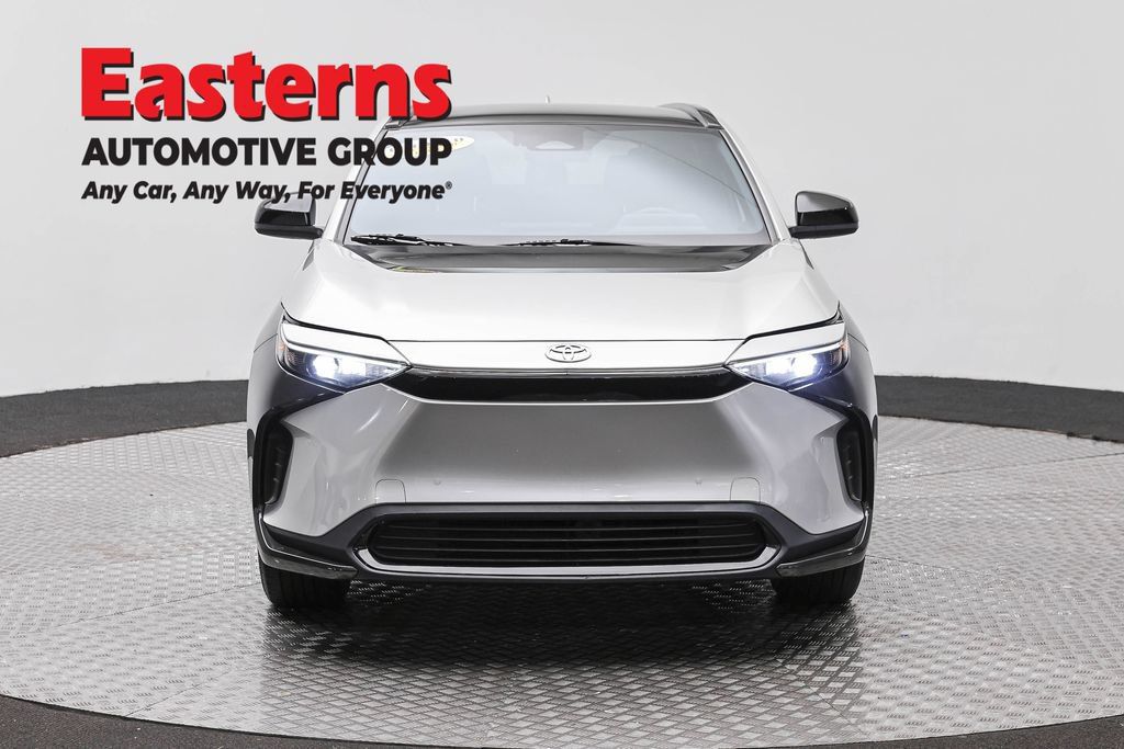 Used 2024 Toyota bZ4X FWD image 2