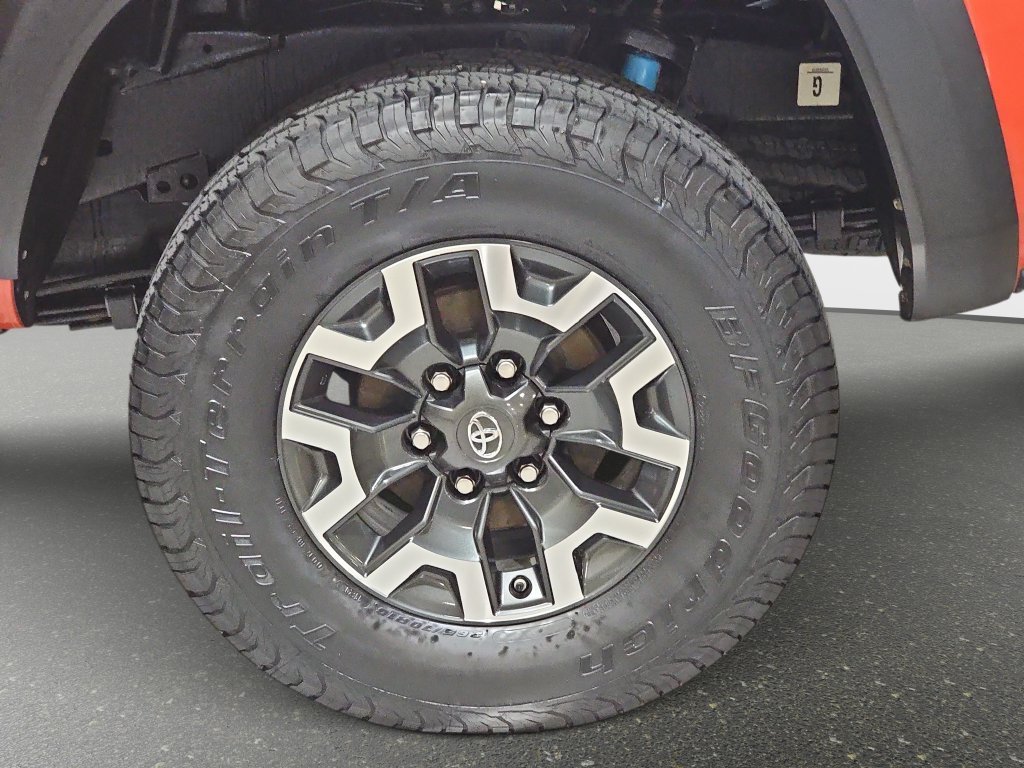 Used 2016 Toyota Tacoma TRD Off-Road w/ Towing Package AWD/4WD image 34