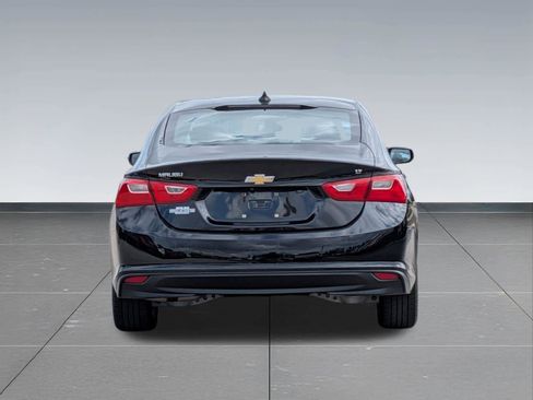 Used 2018 Chevrolet Malibu LT image 4