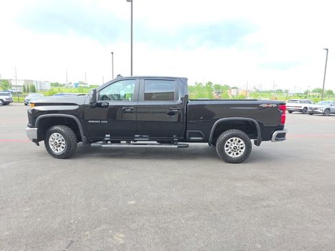 Used 2025 Chevrolet Silverado 2500 LT w/ Convenience Package AWD/4WD image 8