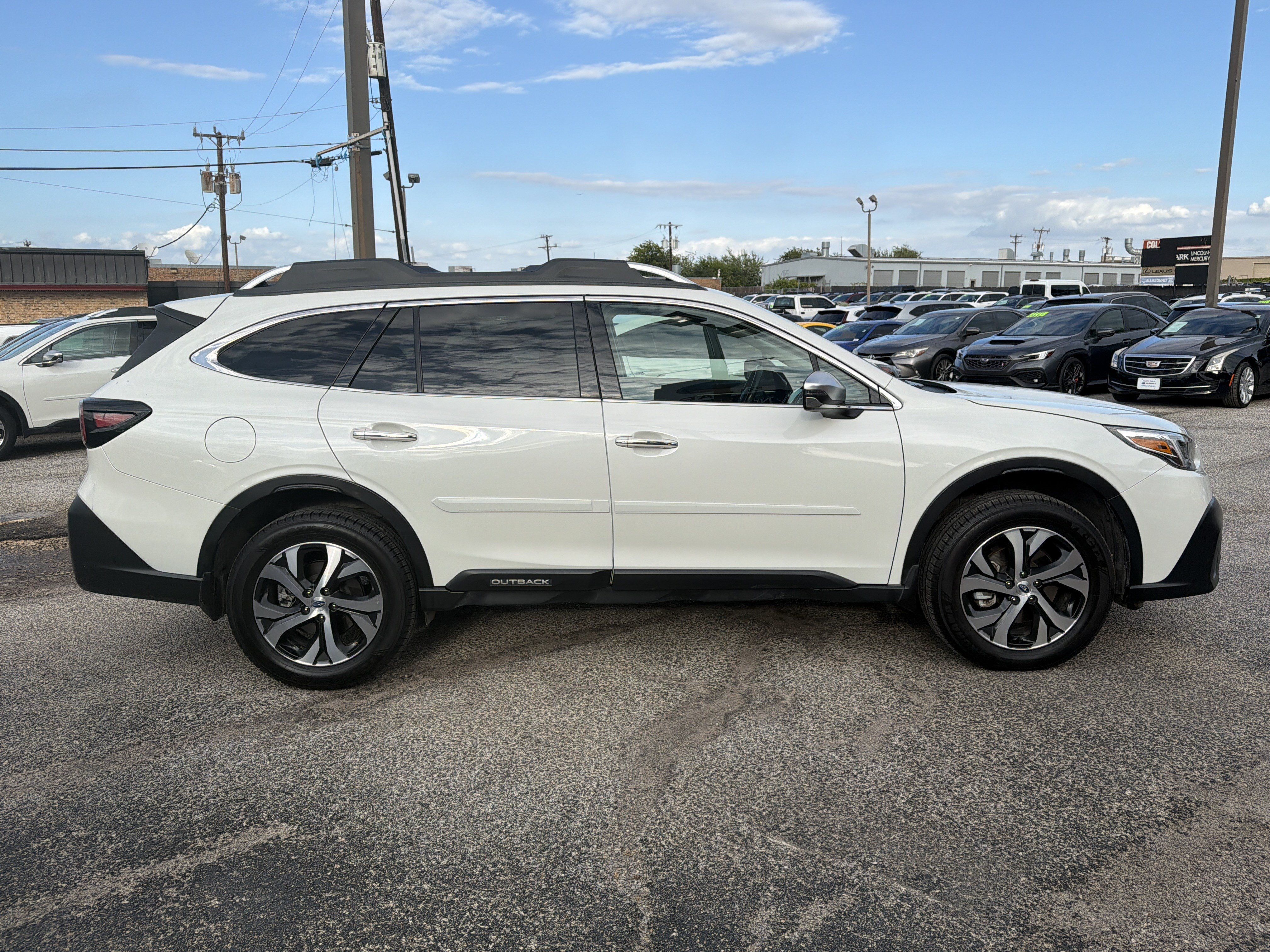 Used 2021 Subaru Outback Touring XT AWD/4WD image 2