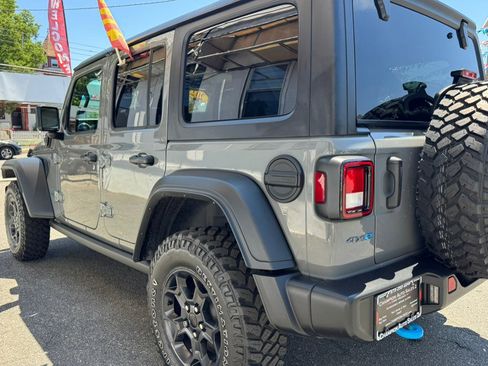 Used 2023 Jeep Wrangler Unlimited w/ Cold Weather Group AWD/4WD image 34