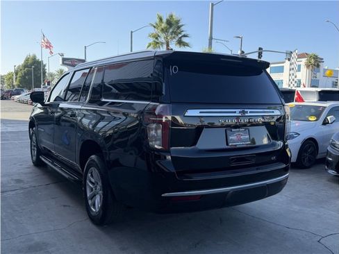 Used 2021 Chevrolet Suburban LT RWD image 60