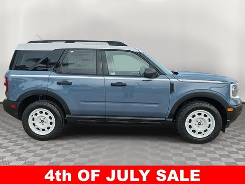 New 2025 Ford Bronco Sport Heritage w/ Convenience Package AWD/4WD image 2