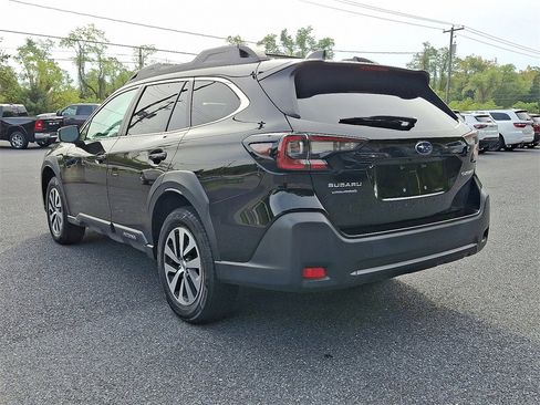 Used 2023 Subaru Outback Premium image 7
