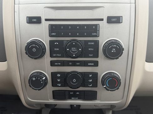 Used 2009 Ford Escape XLT FWD image 17