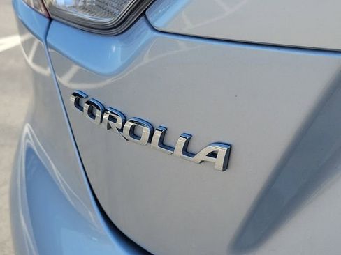Used 2024 Toyota Corolla SE w/ SE Premium Package image 7