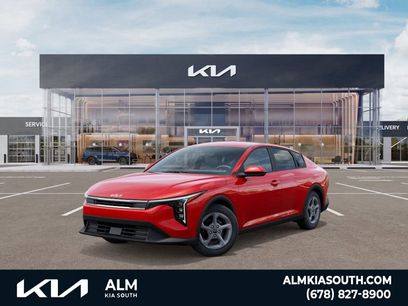 New 2025 Kia K4 LXS