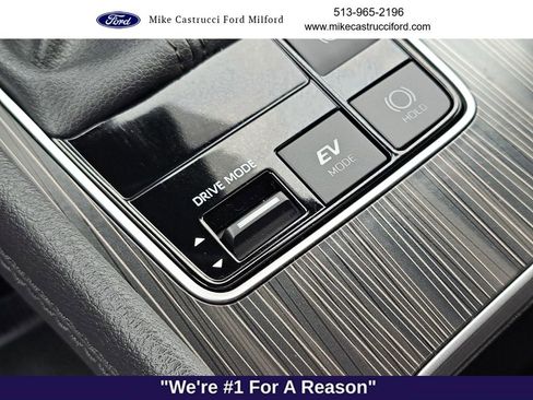 Used 2024 Toyota Sienna Platinum image 20