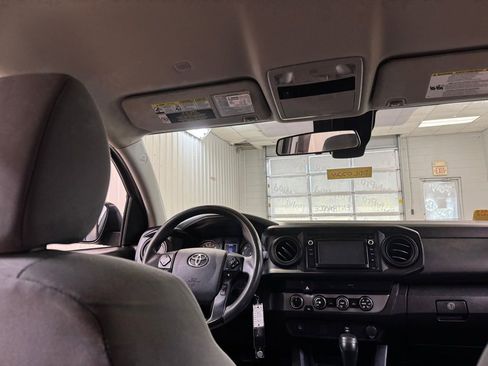 Used 2019 Toyota Tacoma SR w/ SR Convenience Package image 19