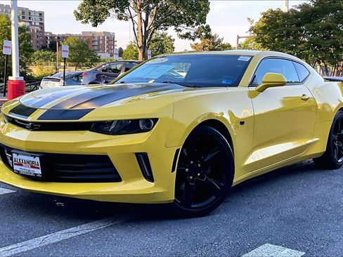 Used 2018 Chevrolet Camaro LT w/ Technology Package RWD image 1