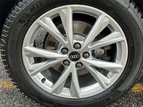 Used 2021 Audi Q3 2.0T Premium w/ Convenience Package image 12