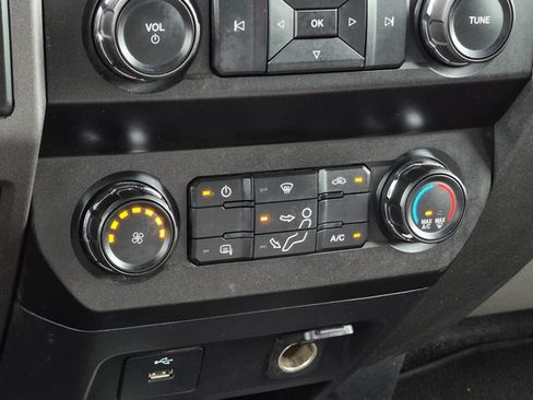 Used 2019 Ford F250 XL w/ Power Equipment Group AWD/4WD image 14
