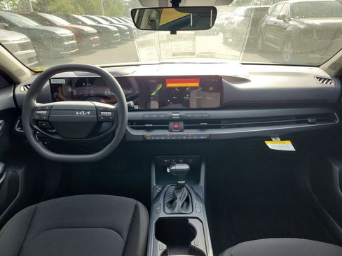 New 2026 Kia K4 LXS FWD image 16