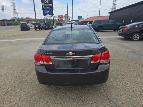 Used 2014 Chevrolet Cruze LS image 5