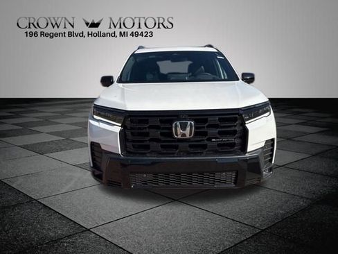 New 2026 Honda Pilot Black Edition image 2
