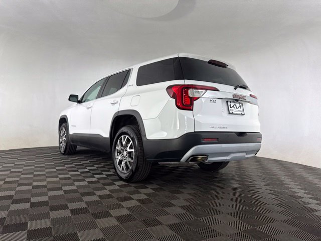 Used 2023 GMC Acadia SLE FWD image 16