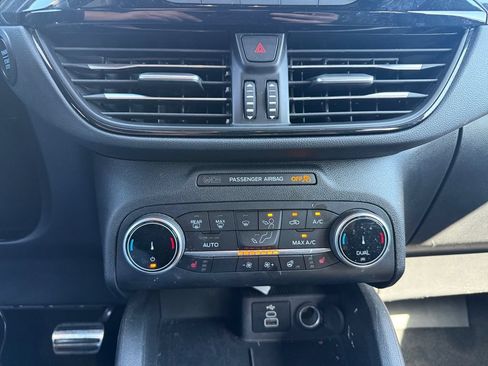 Used 2024 Ford Escape ST-Line AWD/4WD image 15