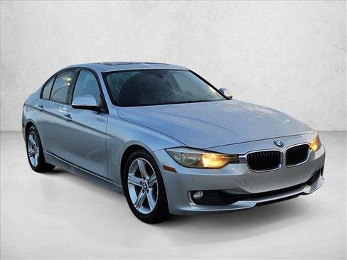 Used 2015 BMW 328i Sedan RWD image 3